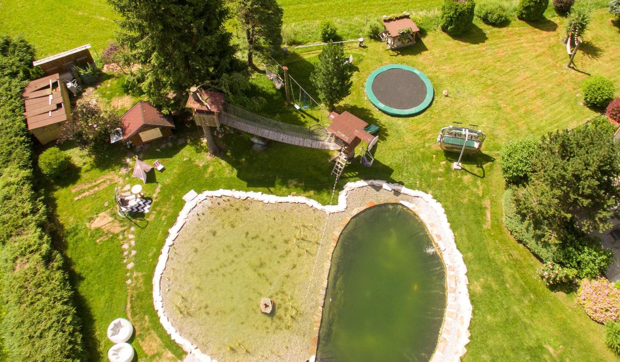 Simone'S Platzerl - Inklusive Taeglichem Freien Eintritt Tauern Spa - Nur 5 Gehminuten, Sommerkarte, Privatem Garten Mit Schwimmteich, Grill Und Saunabereich Kaprun Buitenkant foto