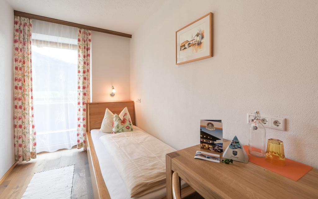 Simone'S Platzerl - Nachhaltiger Urlaub Inkl Sommerkarte, Freier Eintritt Tauern Spa, Schwimmteich Und Saunabereich Kaprun Buitenkant foto