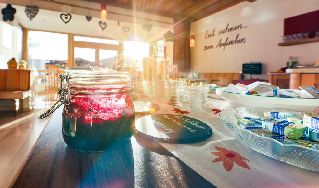 Simone'S Platzerl - Nachhaltiger Urlaub Inkl Sommerkarte, Freier Eintritt Tauern Spa, Schwimmteich Und Saunabereich Kaprun Buitenkant foto