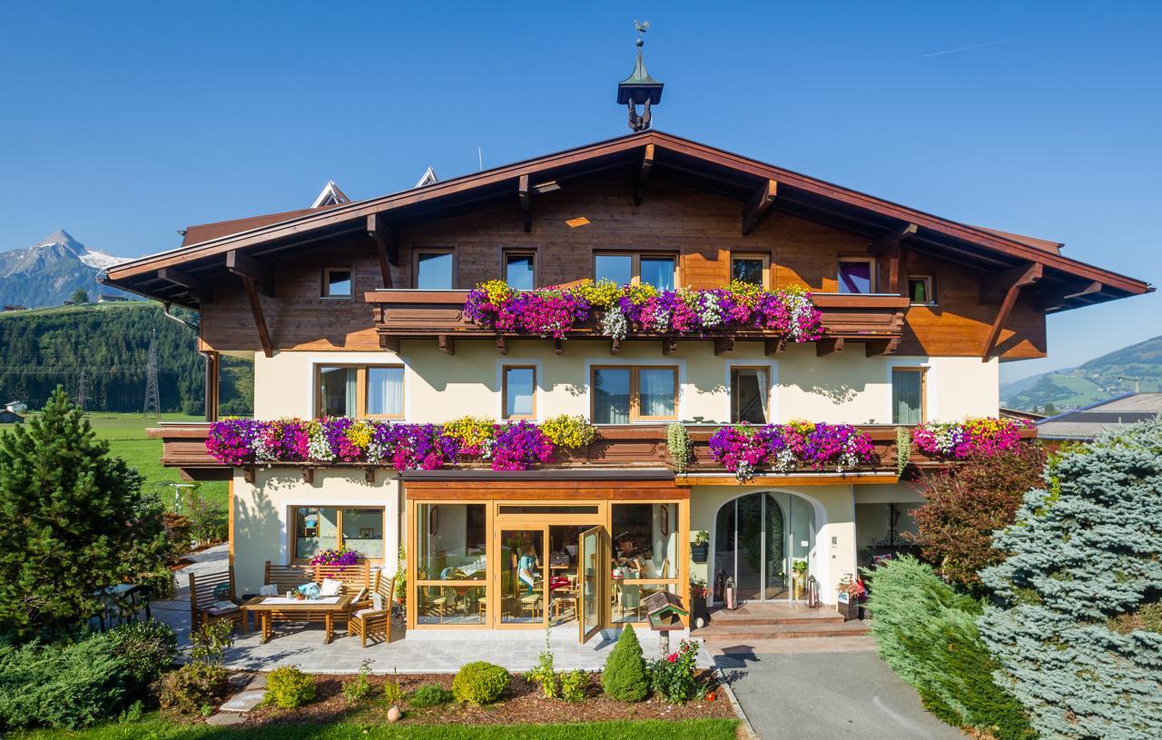 Simone'S Platzerl - Nachhaltiger Urlaub Inkl Sommerkarte, Freier Eintritt Tauern Spa, Schwimmteich Und Saunabereich Kaprun Buitenkant foto